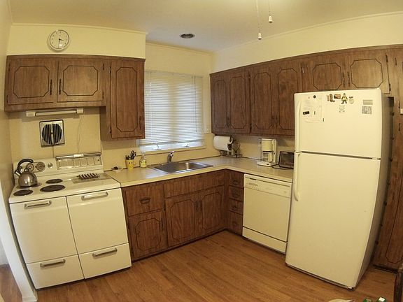 5th image of 234 Lincoln Ave