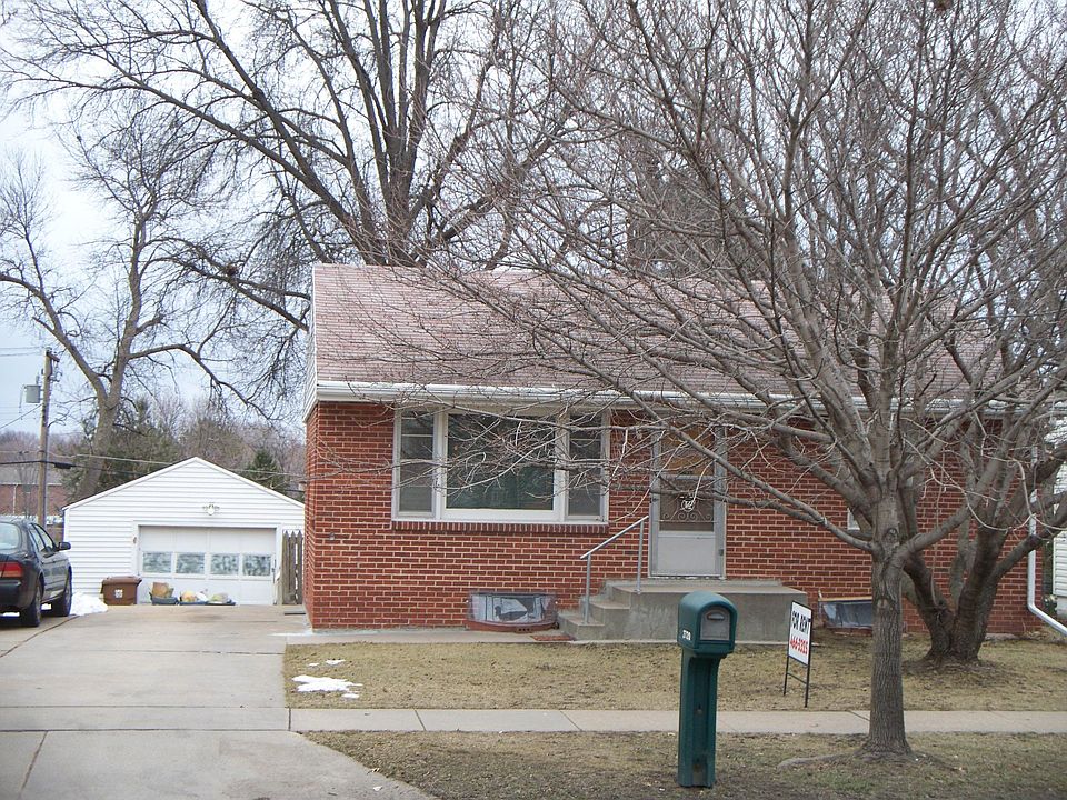 2nd image of 2720 N Cotner Blvd