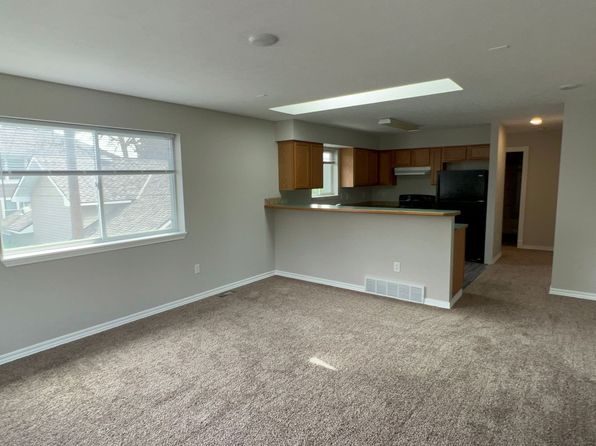 711 E Augusta Ave #1/2