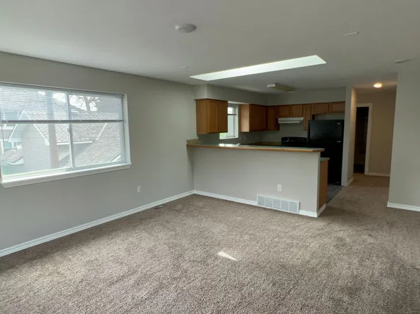 711 East Augusta, 711 E Augusta Ave #1/2, Spokane, WA 99207