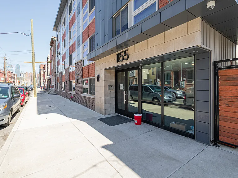 1155 S 15th St — Photo 25