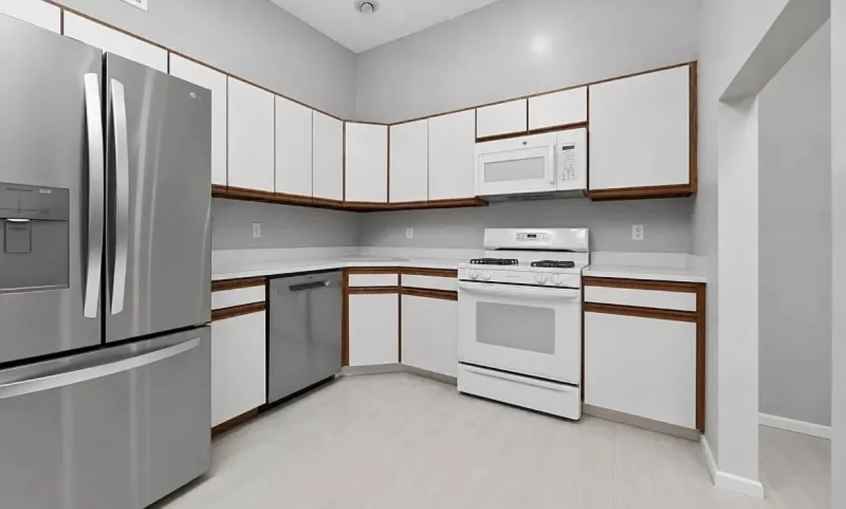 2 bed, 1150 sqft, $2,500 — Photo 1