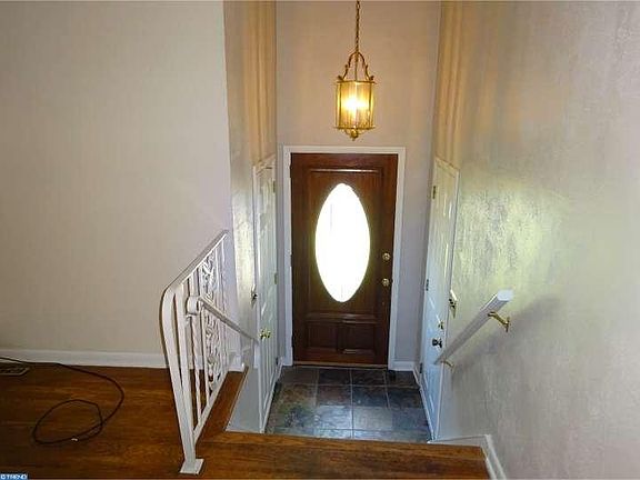 2nd image of 2710 Chinchilla Dr