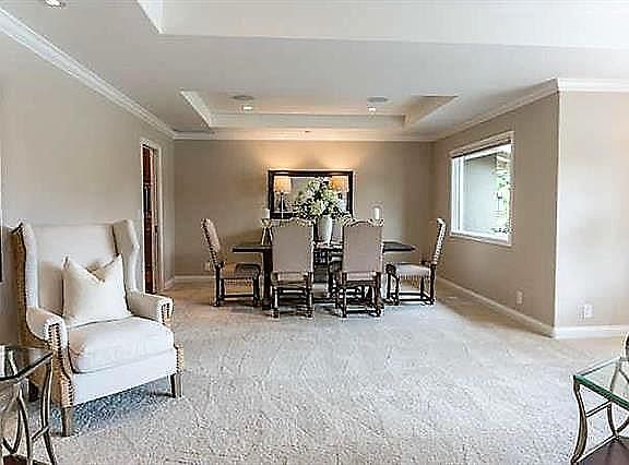 4th image of 2664 Maplewood Ln