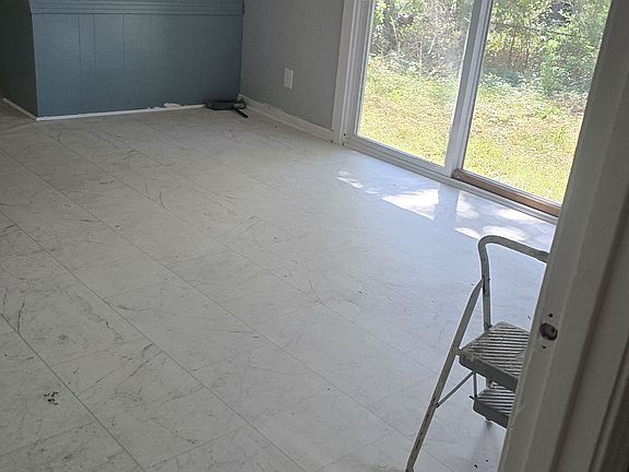5th image of 1847 Wisteria Dr