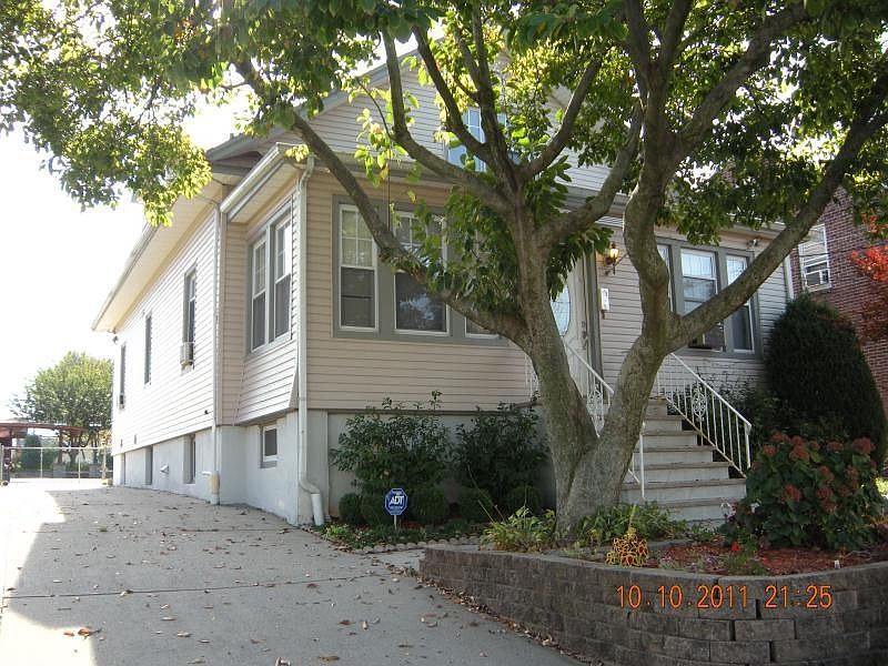 2nd image of 46 E Gibbons St