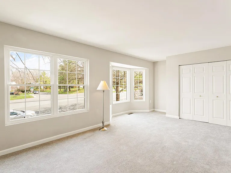 12168 Springwoods Dr — Photo 18