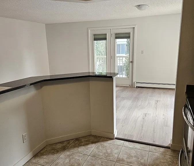 2315 Cornwall St #304 — Photo 6