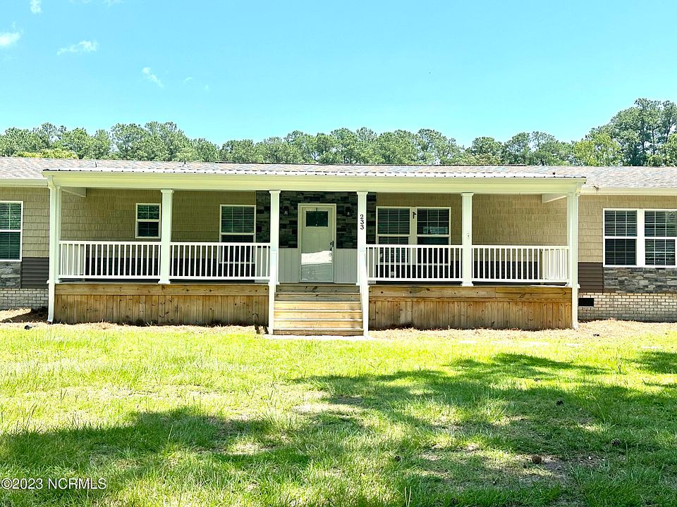 2nd image of 233 Clarendon Avenue