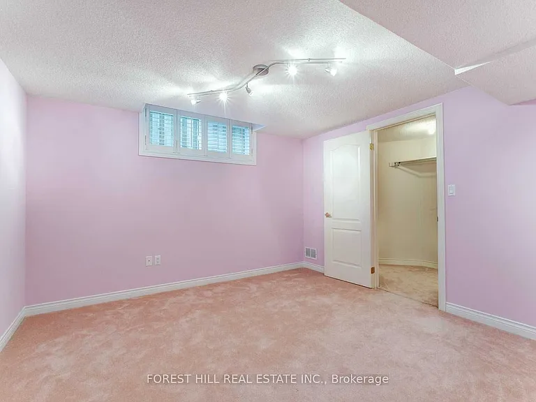 198 Homewood Ave #BASEMENT — Photo 11