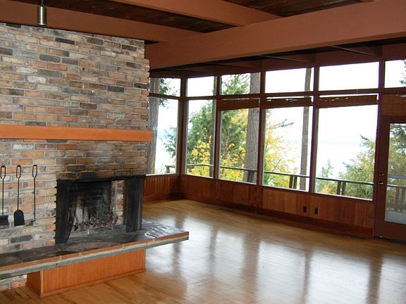 3rd image of 218 Highland Dr