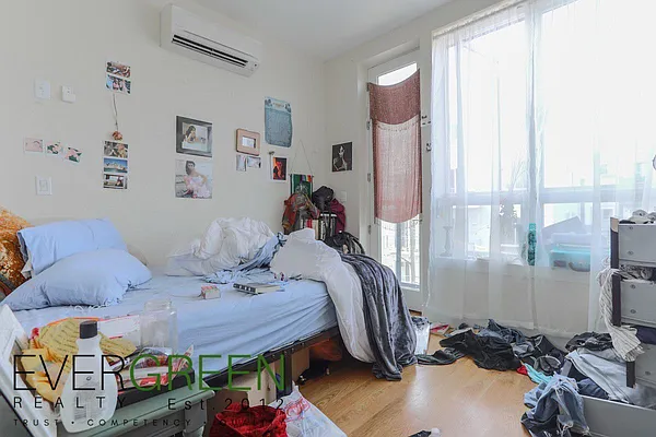 Rented by Pinn Realty | media 32