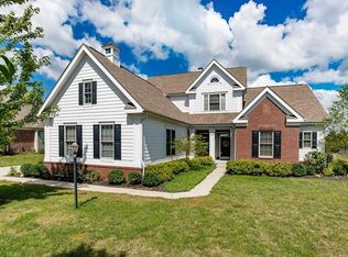 10564 Cloverfield Cir, Fishers, IN 46038