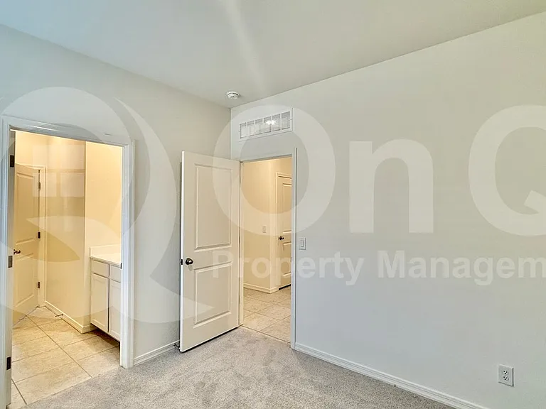 4426 N 100th Dr — Photo 13