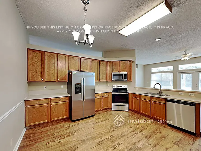 716 S Lake Cunningham Ave — Photo 12