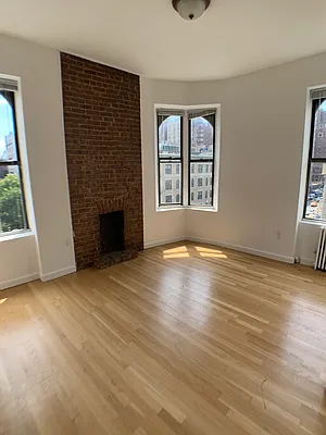 Rented by Lisa Management Inc | media 22