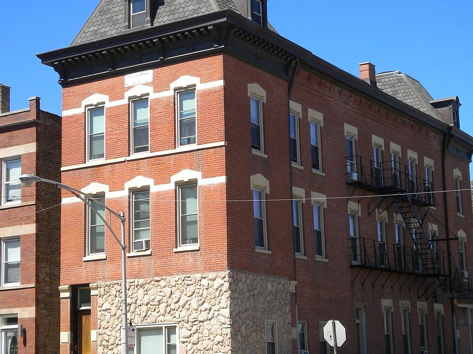 1st image of 1362 N Greenview Ave APT 3R