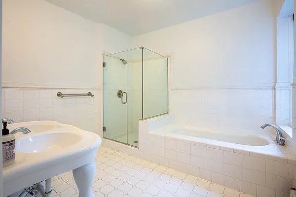 Rented by Double R Ventures LLC | media 23