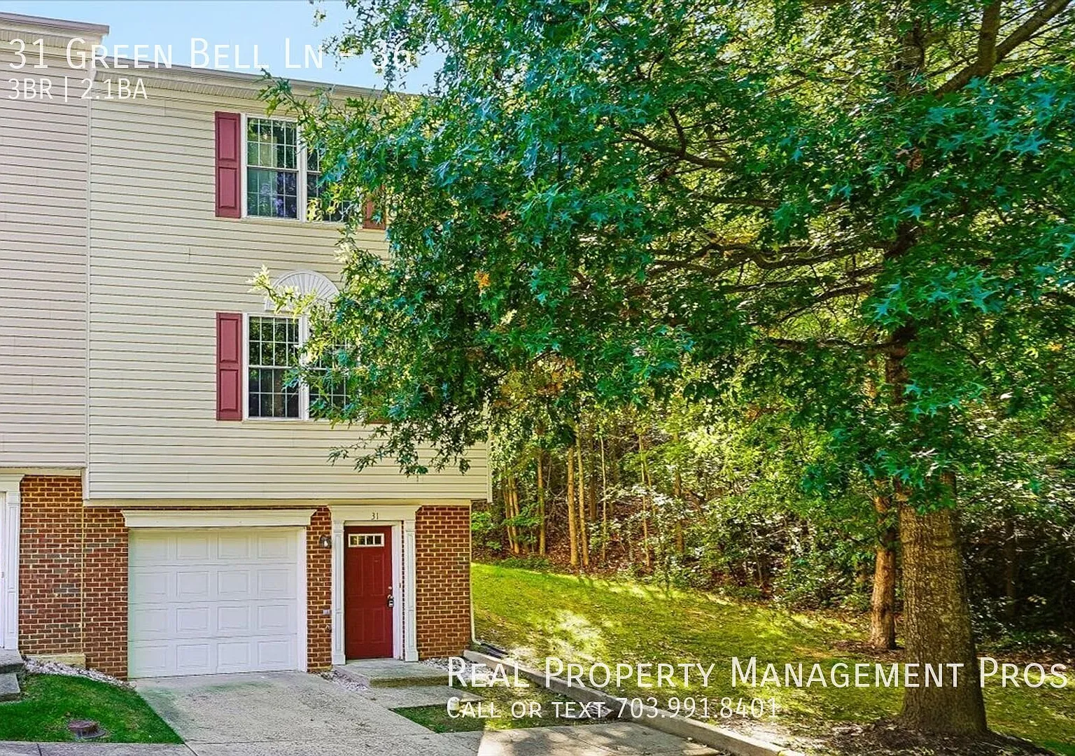 Stafford Townhouse with easy access to Route 1, Route 610, and I-95 — Photo 1