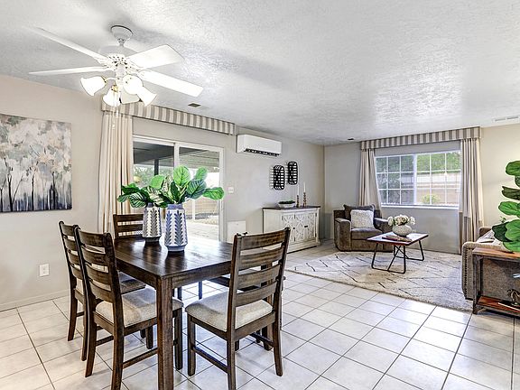 5th image of 629 Littler Dr SE