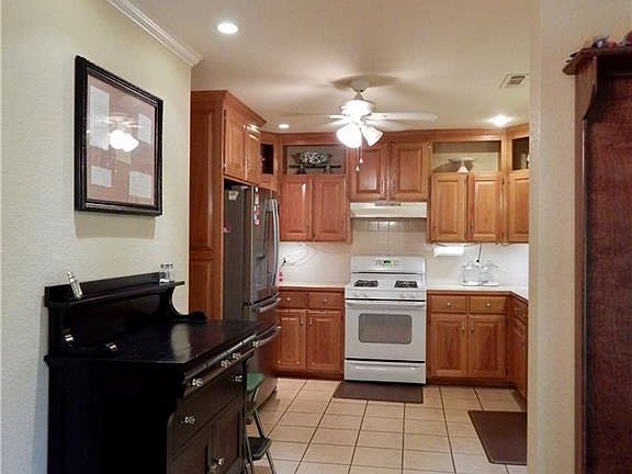 4th image of 219 Madison St #7397