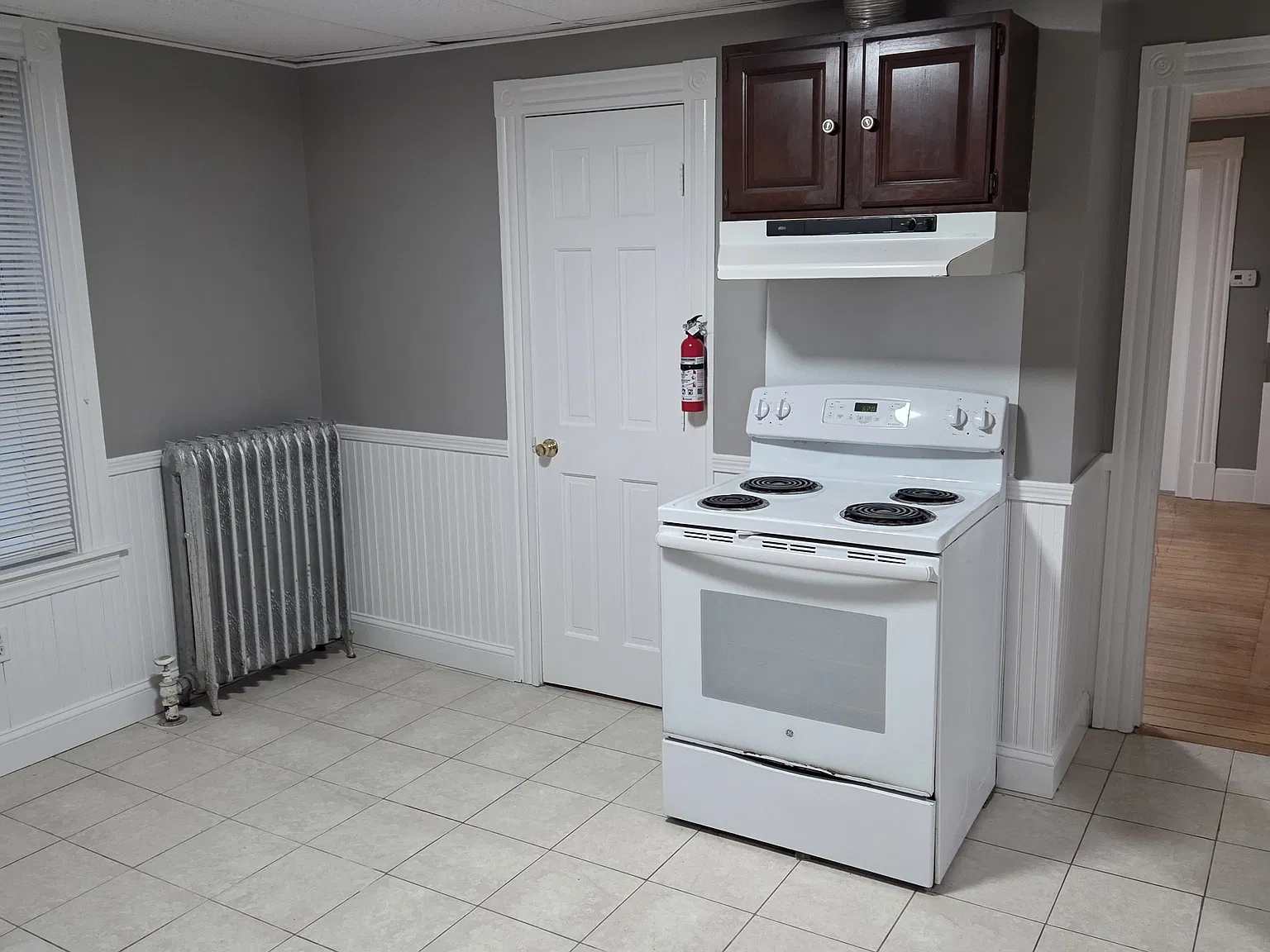 3 bed, 1000 sqft, $2,250 — Photo 4
