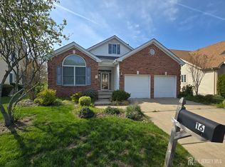 16 Phillip Ct, Monroe Township, NJ 08831