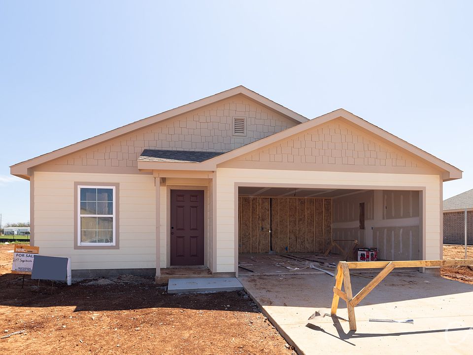 1st image of 207 Sage Brush Dr