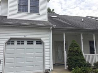 54 Oyster Cove Ln, Blue Point, NY 11715
