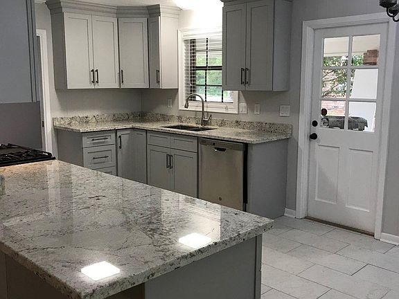 4th image of 315 Alyene Dr
