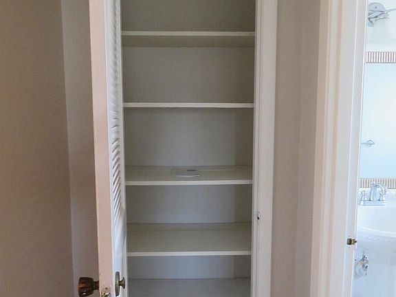 4th image of 203 Rubens Dr APT D