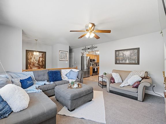 5th image of 1071 Timpview Dr