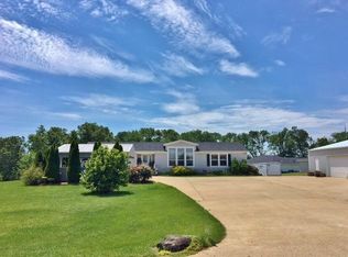 5038 Pendergras Rd, Fulton, MO 65251