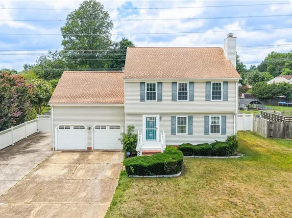 371 Knells Ridge Dr, Chesapeake, VA 23320