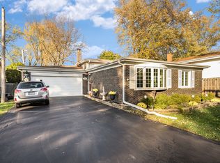 242 E Harrison St, Villa Park, IL