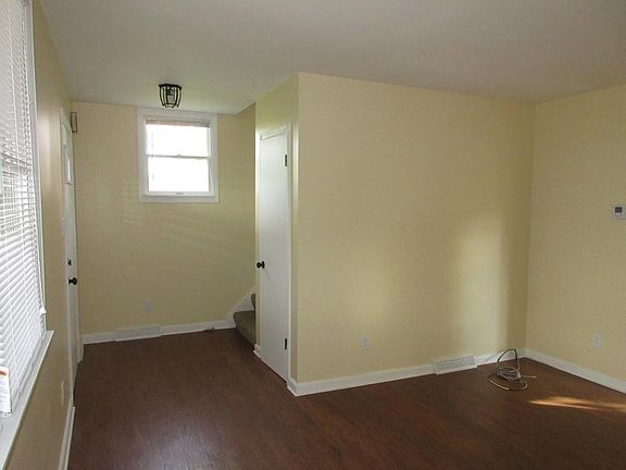 3rd image of 3718 Woodrow Ave