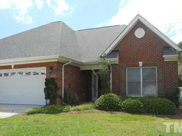 116 Glenfield Dr, Dunn, NC 28334