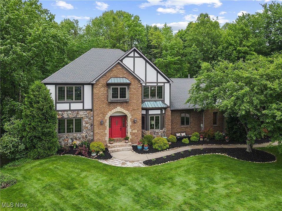1st image of 868 Bentley Place Blvd