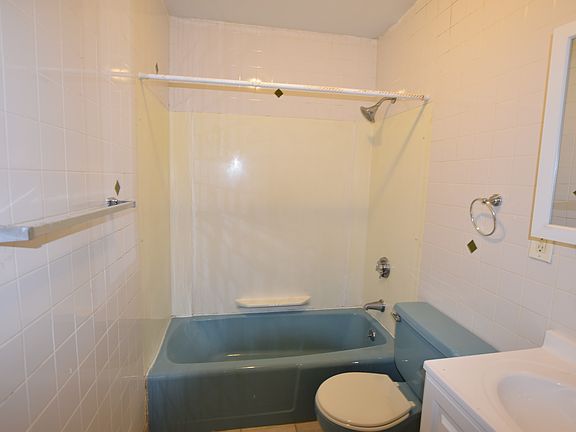 5th image of 309 Pawtucket Blvd Unit 10