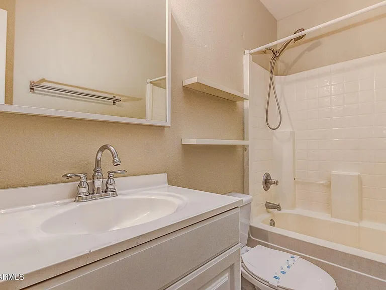 13478 W Young St — Photo 13