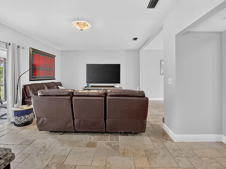 3870 Sabal Lakes Rd — Photo 14