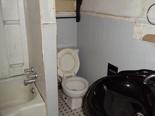 5th image of 104 Franklin Ave