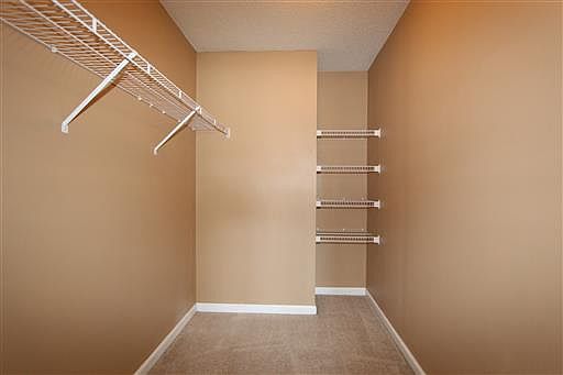 4th image of 473 Caney Ln