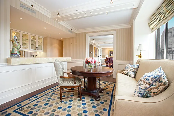 Sold by CitiSuites International Realty | media 25