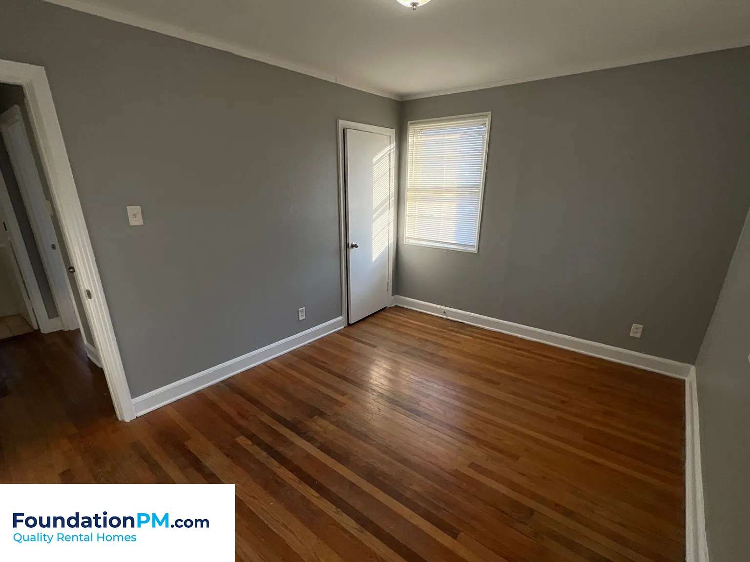 1570 Rebecca Street - 1 — Photo 4