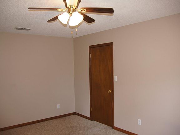 5th image of 10599 Fair Pine Dr