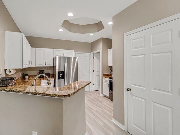 3rd image of 9807 Solera Cove Poin #104