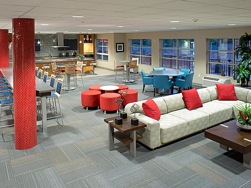 College Suites at Washington Square — Photo 4
