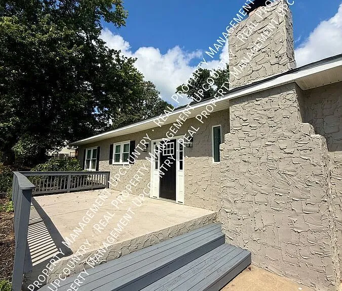 2822 Carolina Country Club Rd — Photo 1
