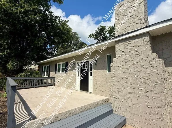 2822 Carolina Country Club Rd, Spartanburg, SC 29306